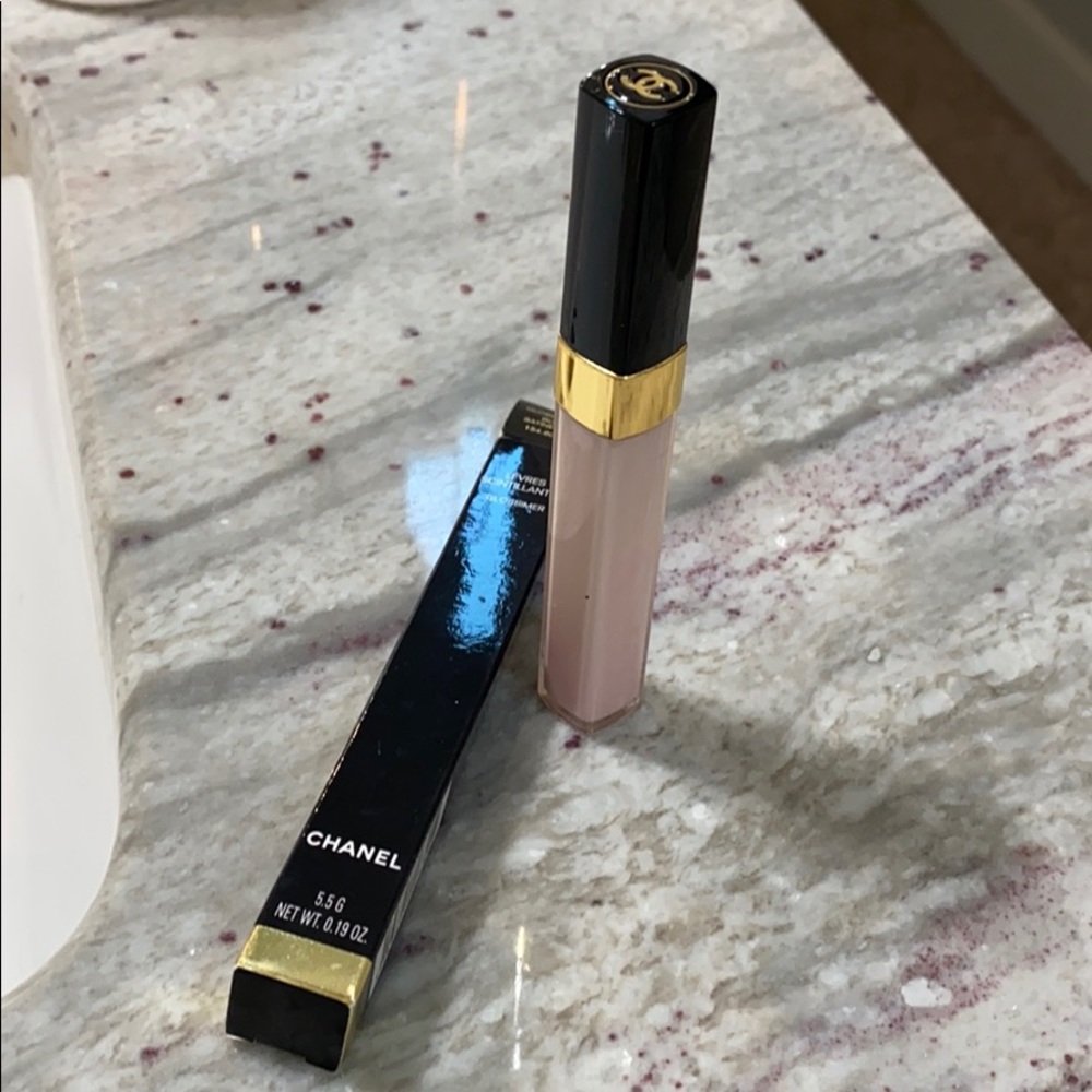 Chanel lip Glossimer in Satinette